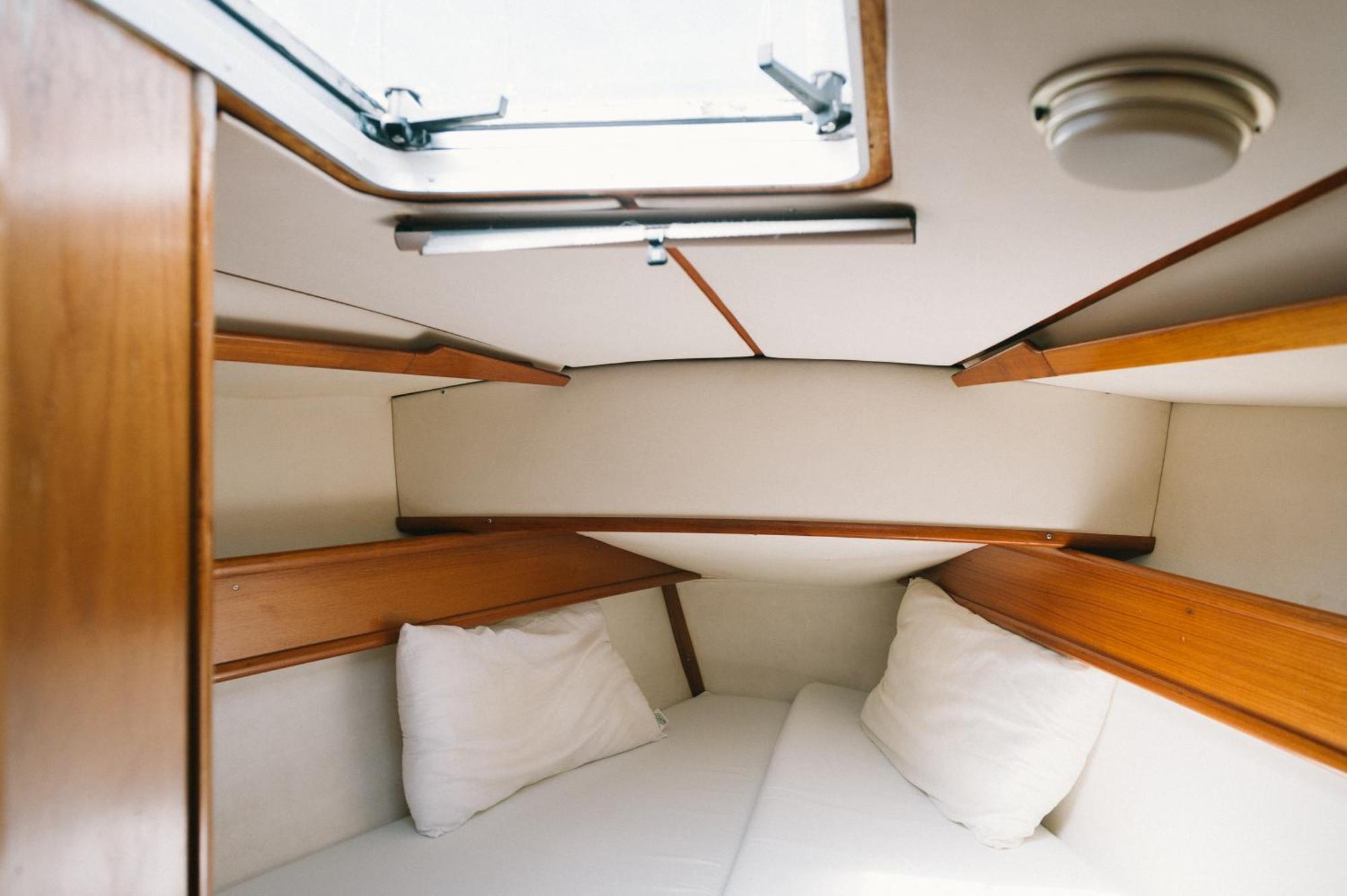 Hotel Sleep In Boat Katánie Exteriér fotografie